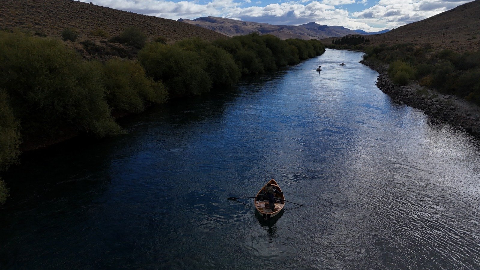 Fly fishing boats on the Río Limay, Patagonia